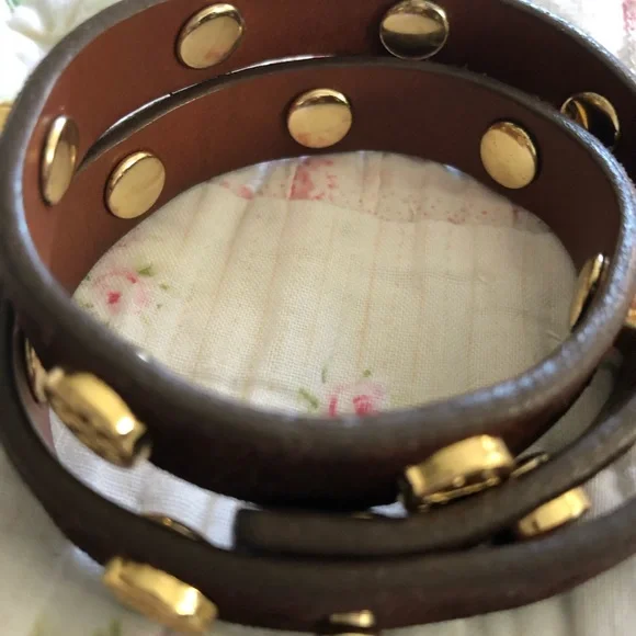 COPY - Tory Burch suede wrap logo bracelet - Picture 3 of 4